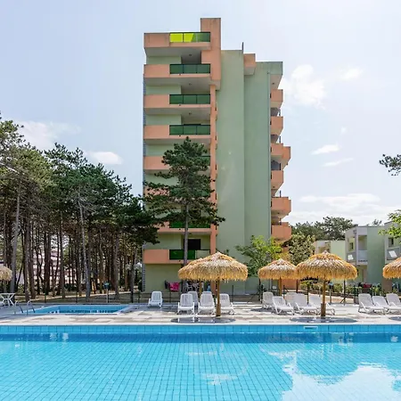 Apartament Amazing In With Swimming Pool Bibione